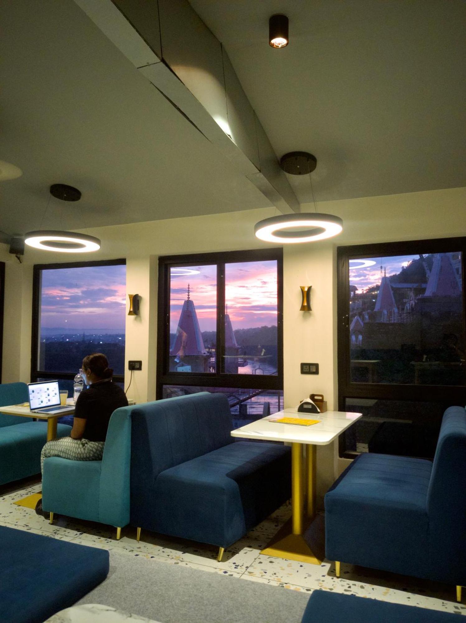 Shalom Backpackers Rishikesh Hostel Ngoại thất bức ảnh